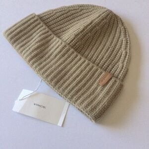 VINCE SHAKER STITCH BEANIE WOOL AND CASHMERE CAMEL OS UNISEX NWT
